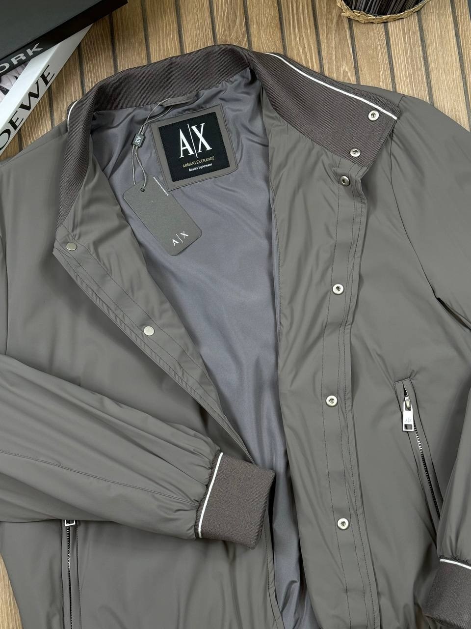 мужская куртка бомбер,куртка бомбер,коричневый бомбер,кожаная куртка бомбер,мужская куртка кожаная