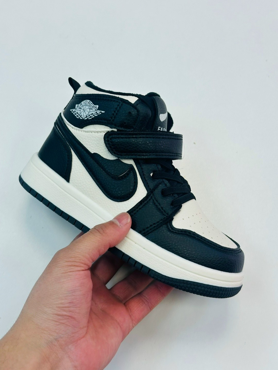 ботинки детские,детская ,кросовки детские,кроссовки,демисезонные ботинки для мальчика