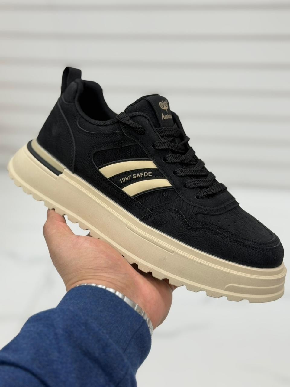 ,кроссовка мужской,мужские кроссовки,повседневные кроссовки,мужская спортивная