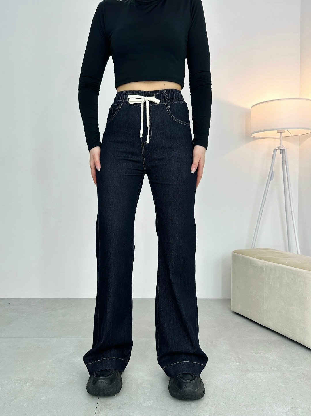 джинсы женские,джинсы широкие,широкие черные джинсы,женские джинсы трубы,джинсы