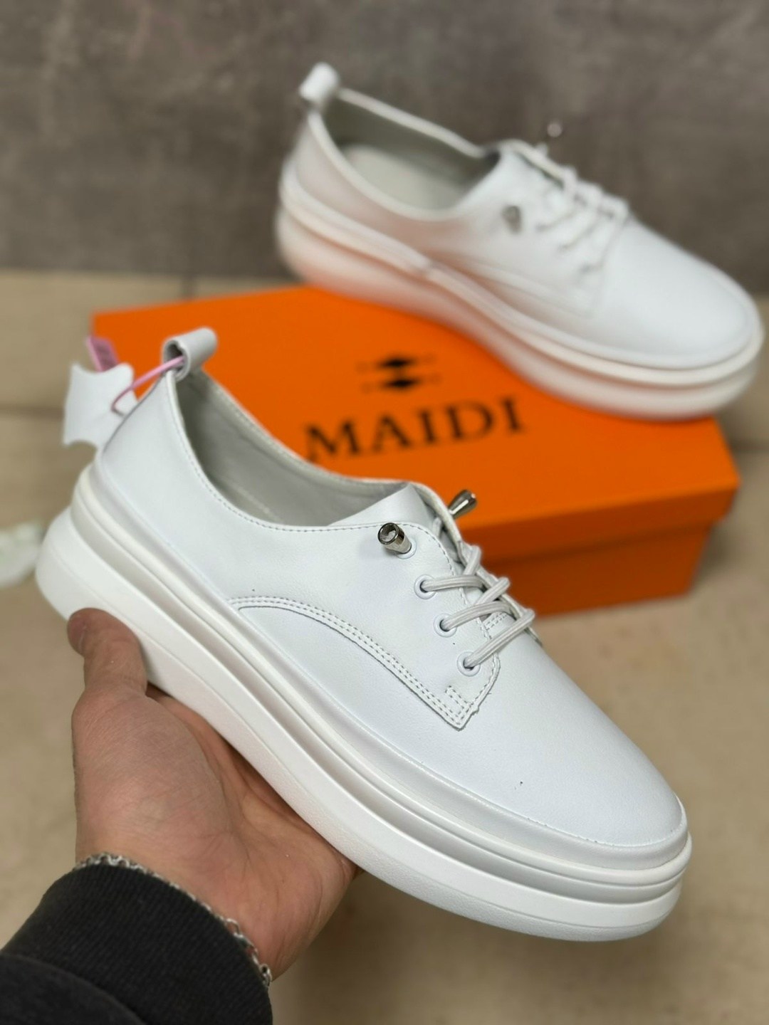 ,кроссовки женскиe,женские кроссовки из натуральной кожи,белые кроссовки,женские кроссовки натуральная кожа