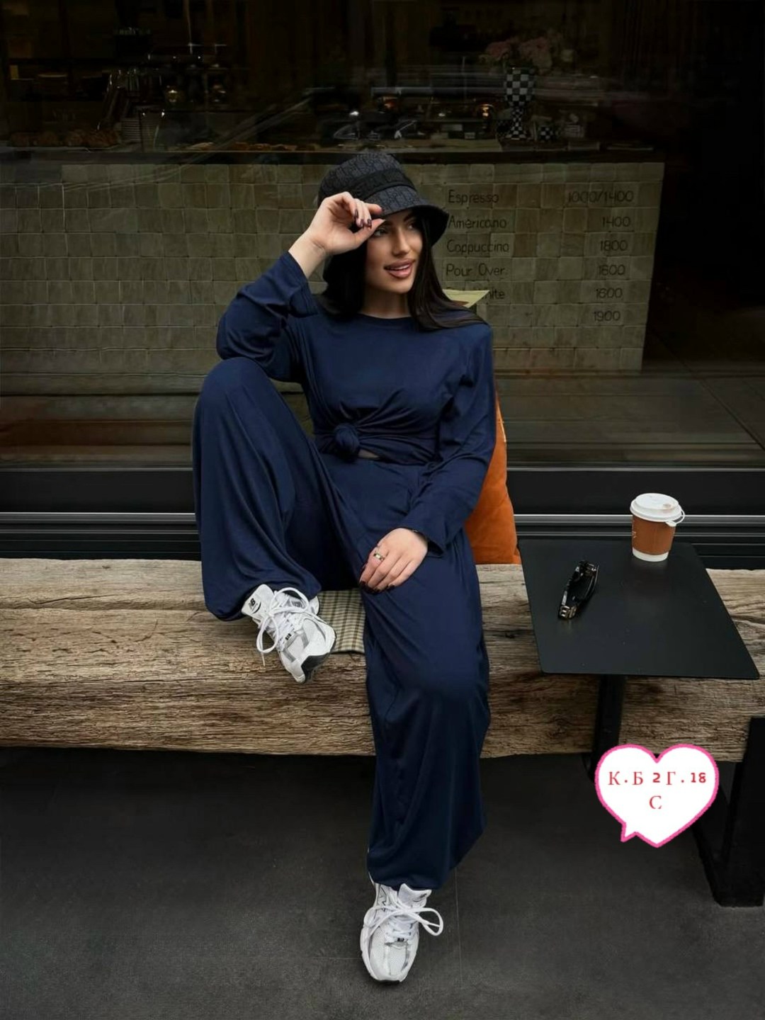 костюм двойка с брюками,костюм свободного кроя,костюм с широкими штанами,костюм с широкими брюками