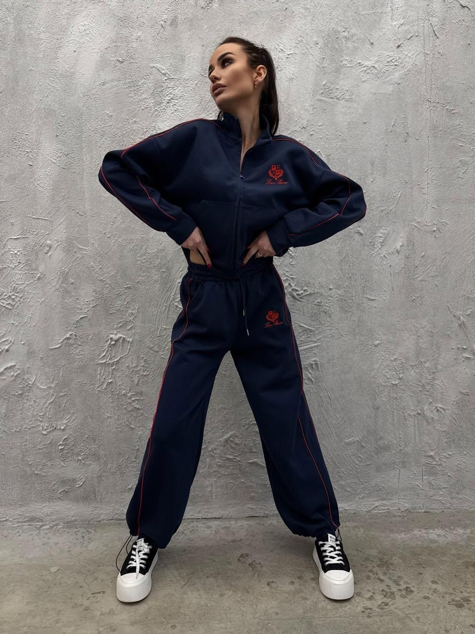 костюм спортивный,женский спортивный костюм,стильный костюм,костюм бежевый,женский костюм