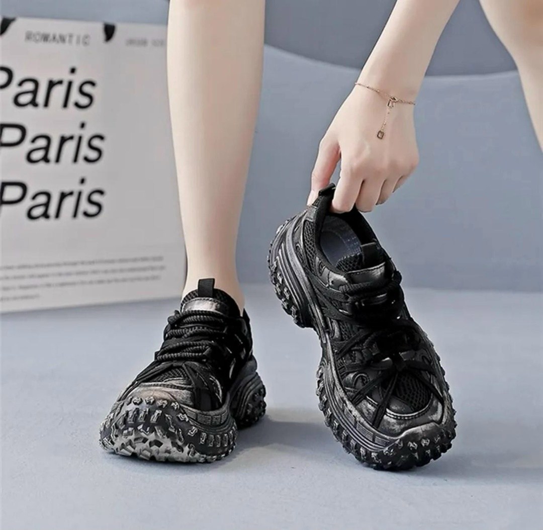 ,женские кроссовки,массивные кроссовки,женские массивные кроссовки,черные массивные кроссовки женские