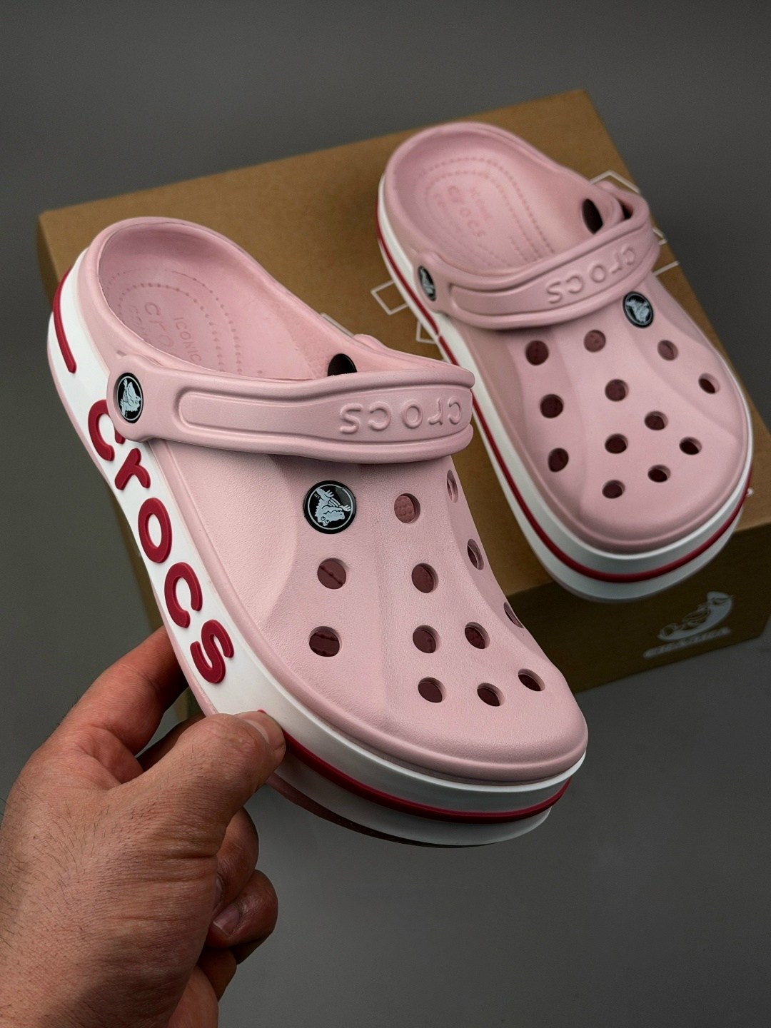сабо кроксы crocs sarah clog crocs цвет розовый персик,сабо crocs bayaband clog,crocs розовые,сабо crocs bayaband clog розовые,сабо crocs bayaband