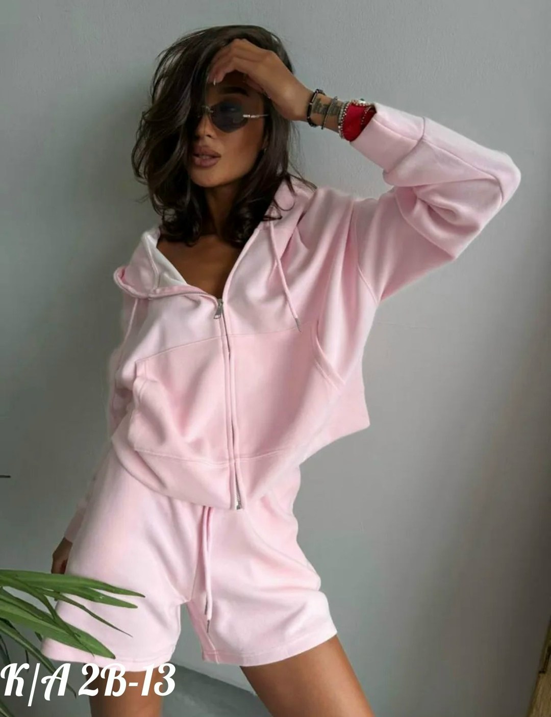 женский спортивный костюм с шортами,спортивные костюм с шортами,женские спортивные костюмы,cпортивный костюм женский на флисе,костюм спортивный с