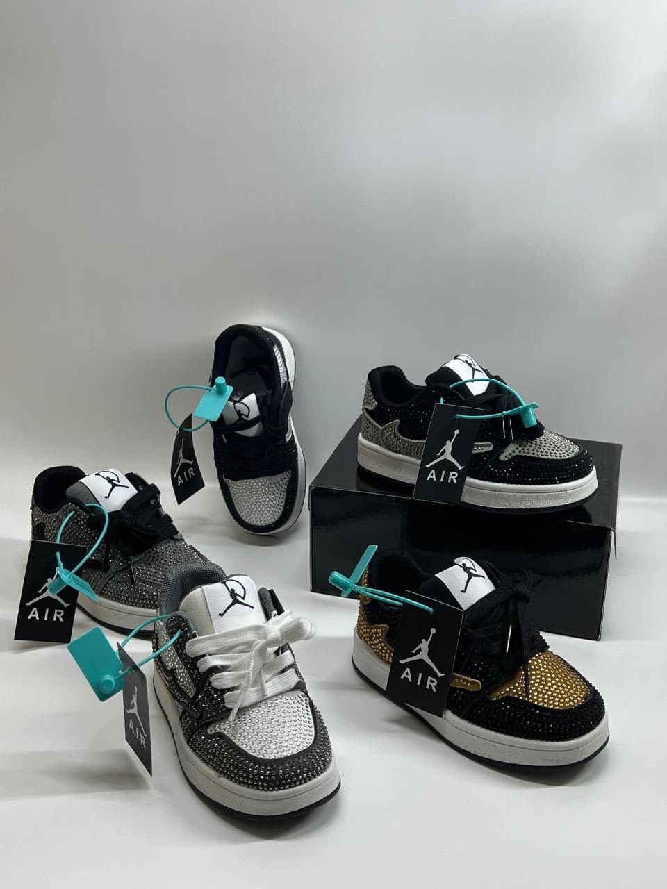 кроссовки,кроссовки мальчику,женские кроссовки,кроссовки jordan,кроссовки nike