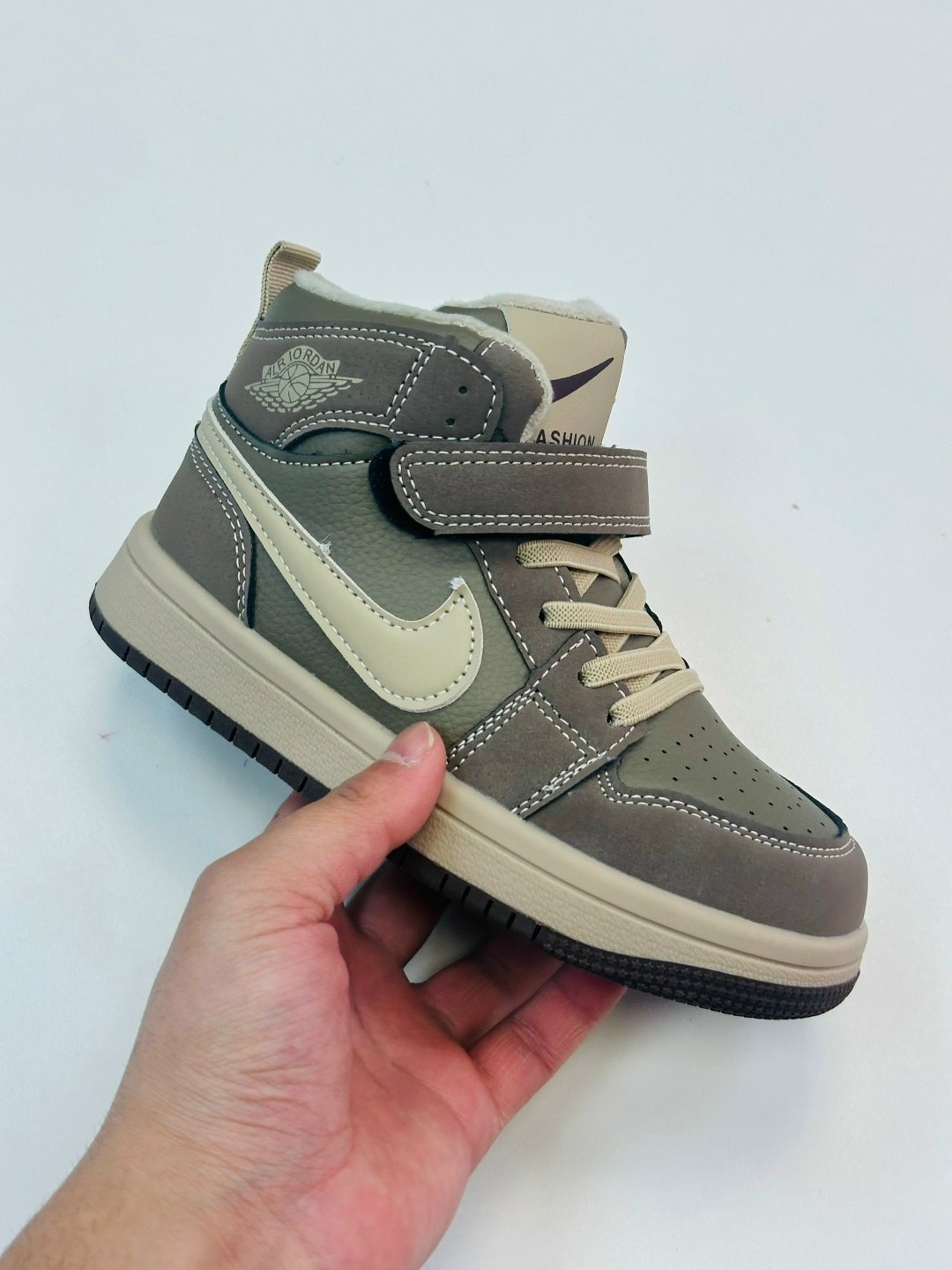 ботинки детские,детская ,кросовки детские,кроссовки,демисезонные ботинки для мальчика