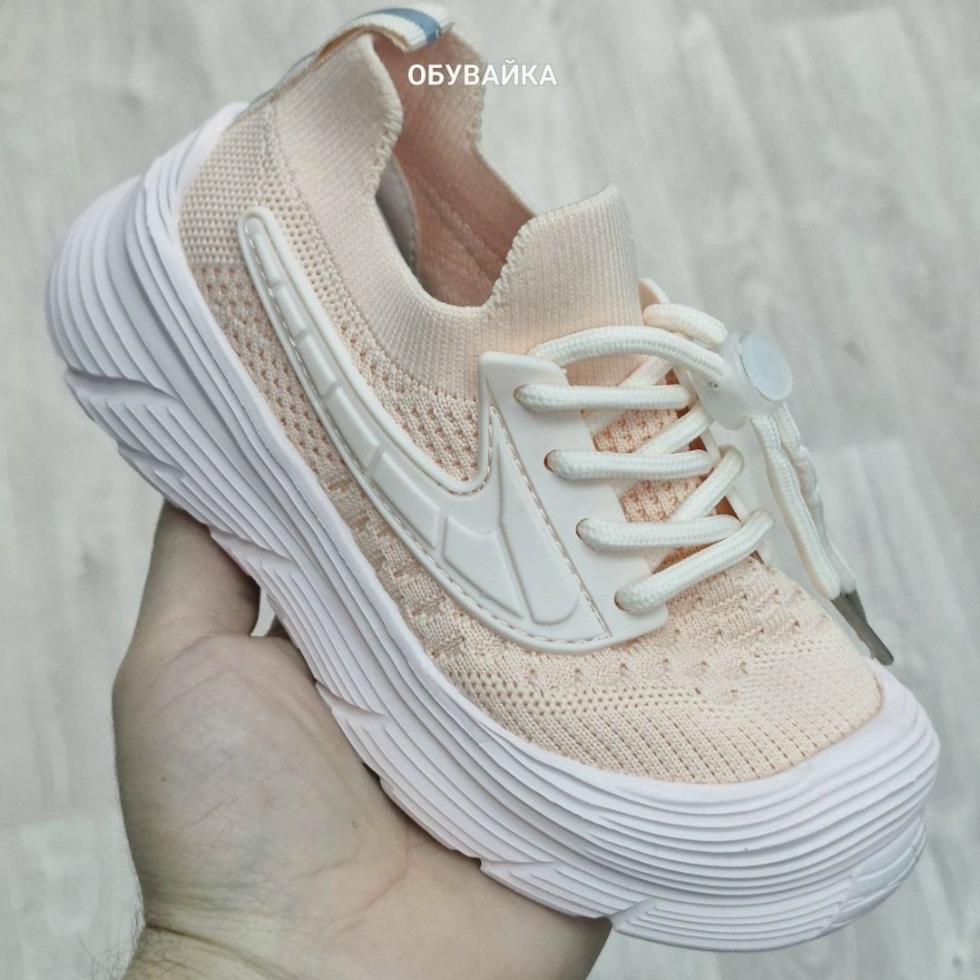 ,черные кроссовки,детские кроссовки,кроссовки летни,спортивная