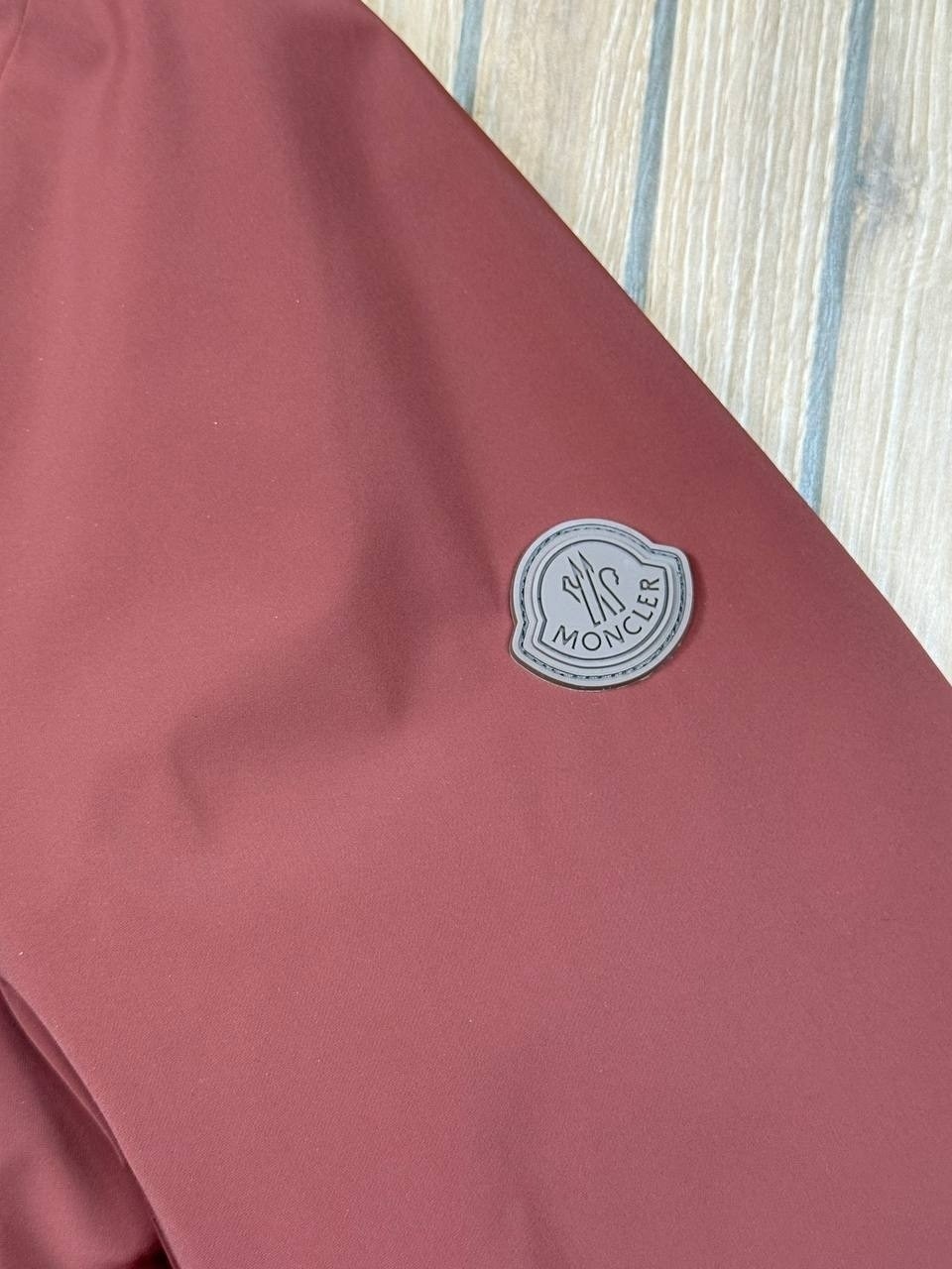 куртка,moncler куртка,повседневная куртка,куртка модная,легкая куртка