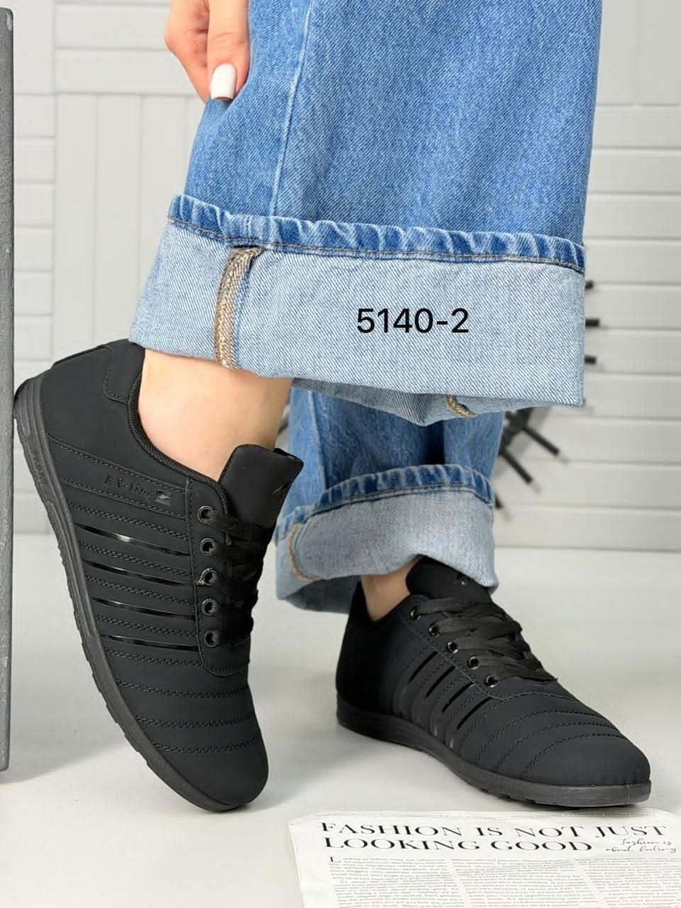 ,кроссовки женскиe,мужские кроссовки,спортивная ,мужская  кроссовки