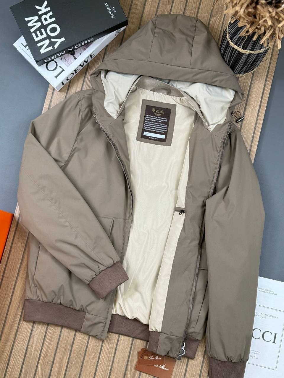 куртка,куртка демисезонная,куртка бомбер,куртка kiton,ветровка brunello cucinelli