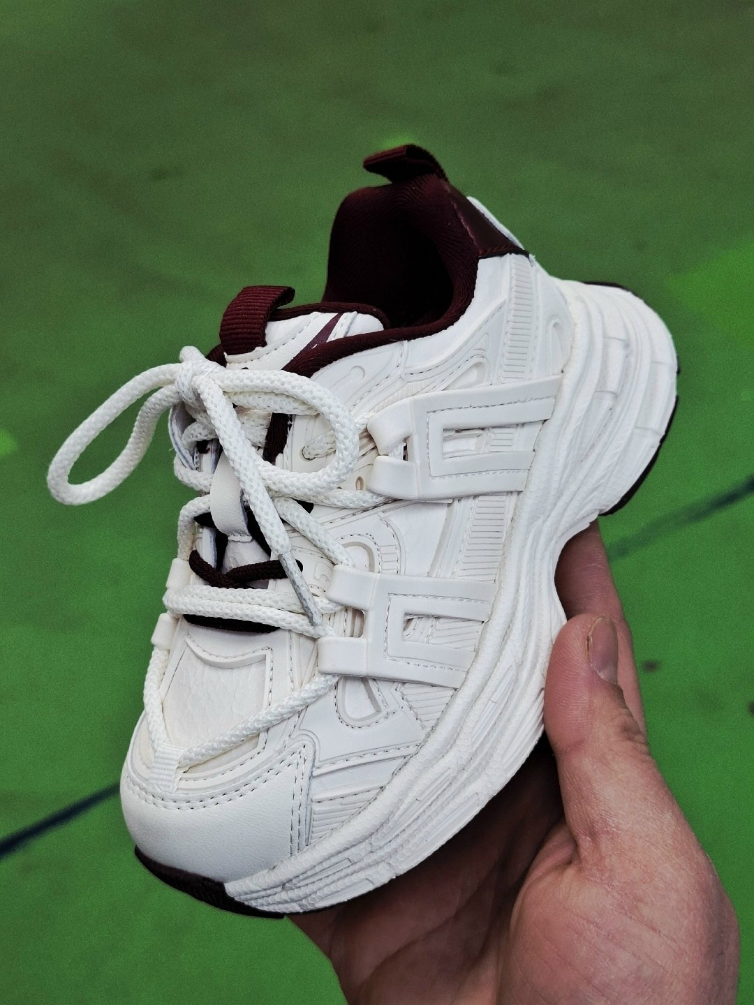 кроссовки,женские кроссовки,кроссовки закрытые,повседневные кроссовки,кроссовка