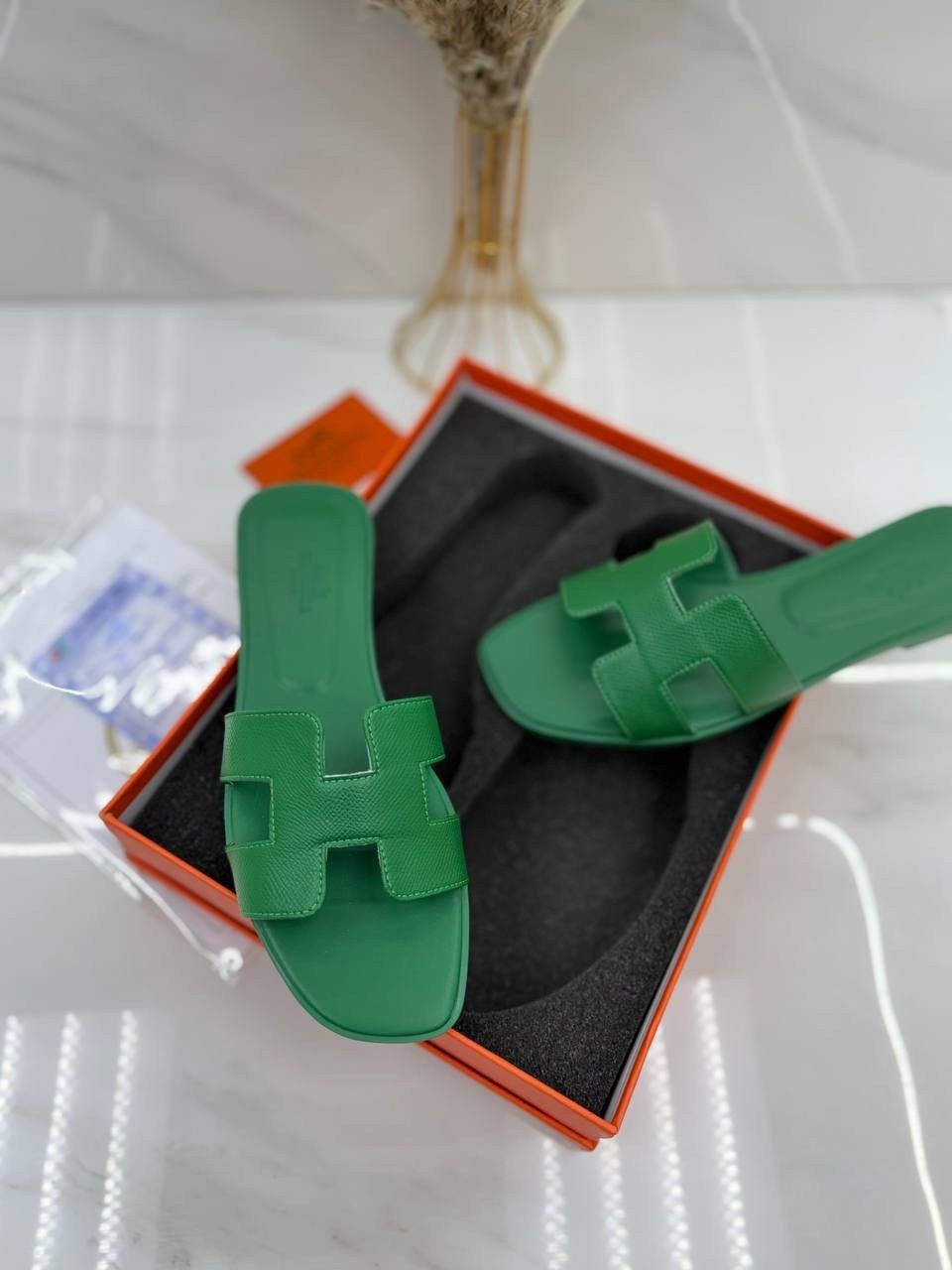 зеленые эрмес шлепки,шлепки хермес зелёные,эрмес шлепки,hermes шлепанцы,шлепки гермес женские 2026