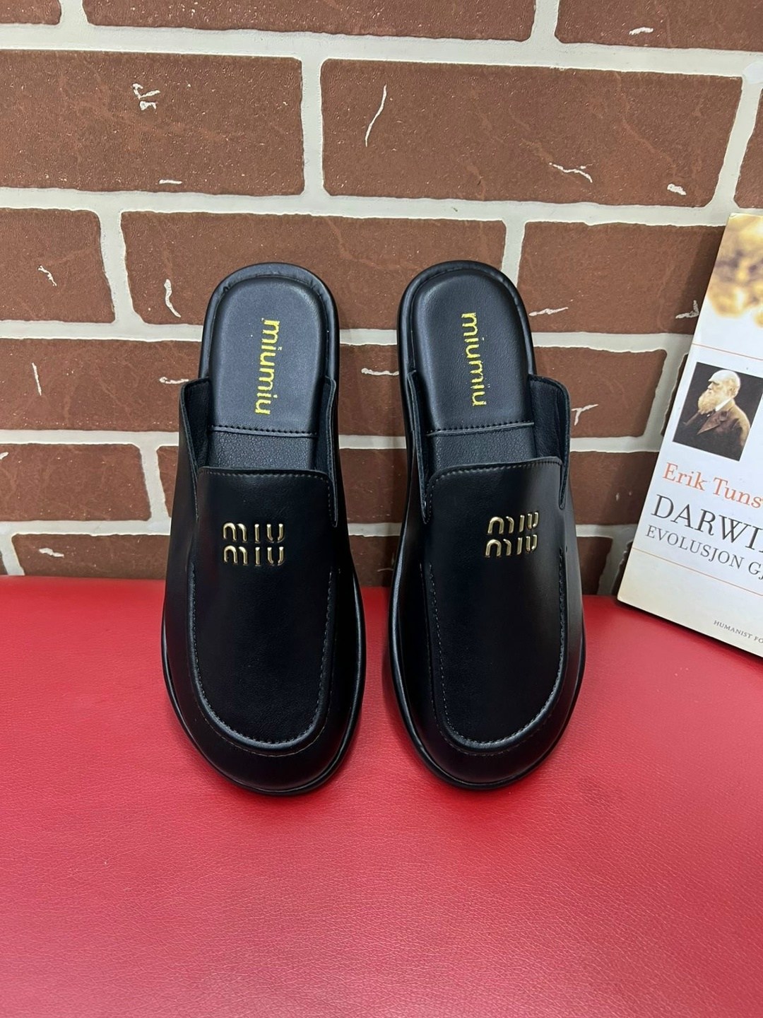 ,мужские тапочки,тапки мужские,мужские домашние тапочки,тапочки замшевые