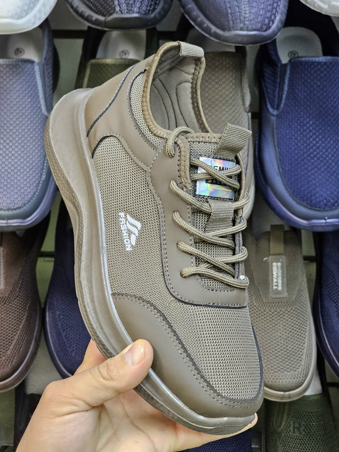 ,мужские кроссовки,кроссовка мужской,мужская  кроссовки,спортивная