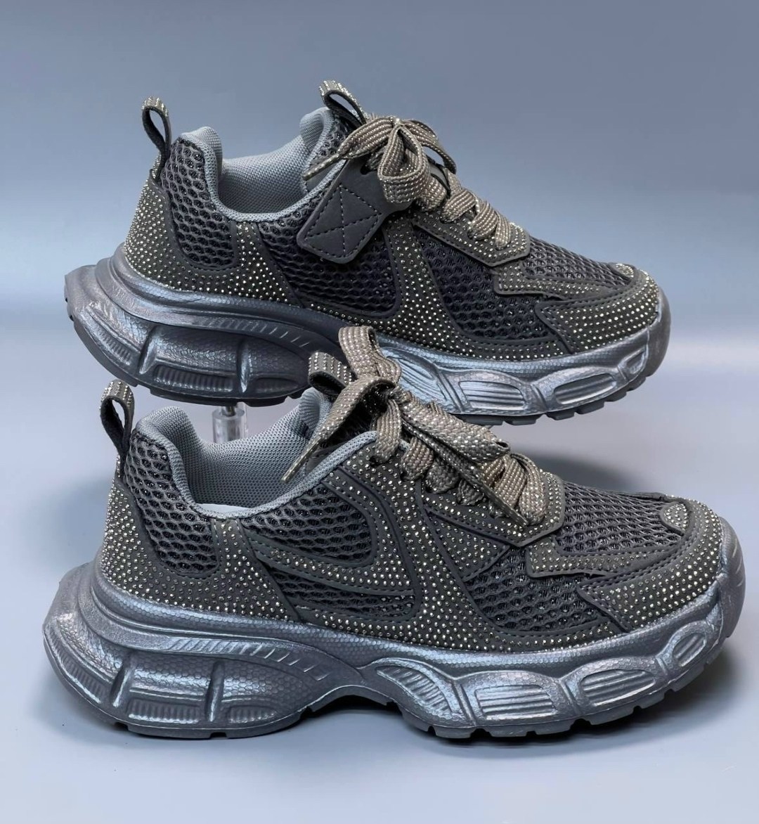 кроссовки,черные кроссовки,детские кроссовки,кроссовки женскиe,кроссовки для детей