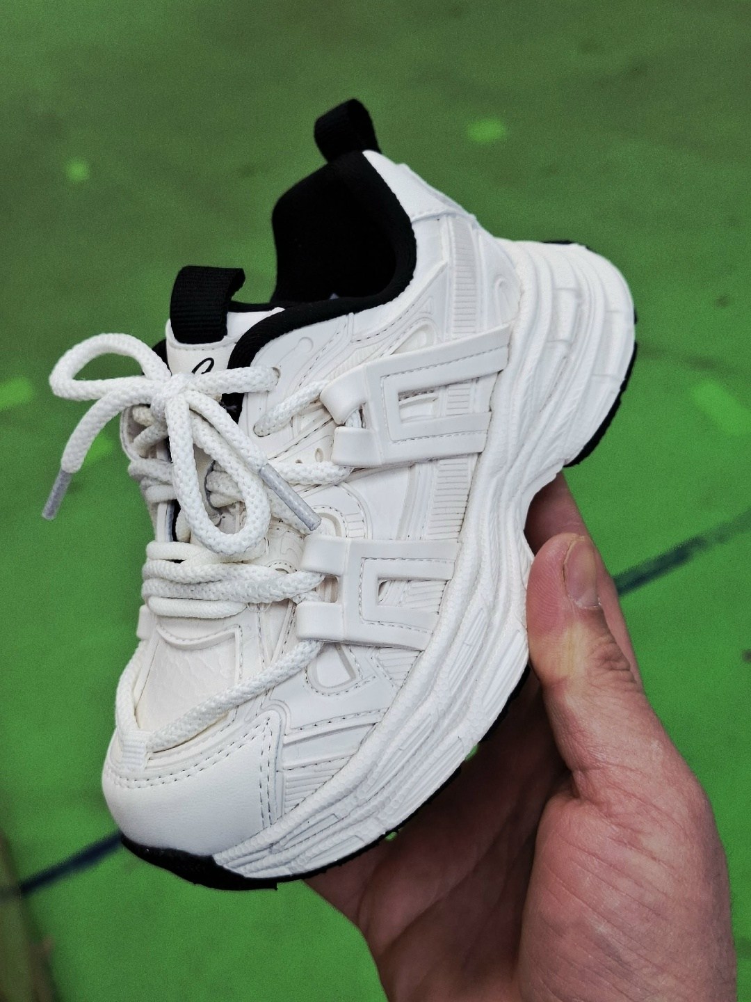 кроссовки,женские кроссовки,кроссовки закрытые,повседневные кроссовки,кроссовка