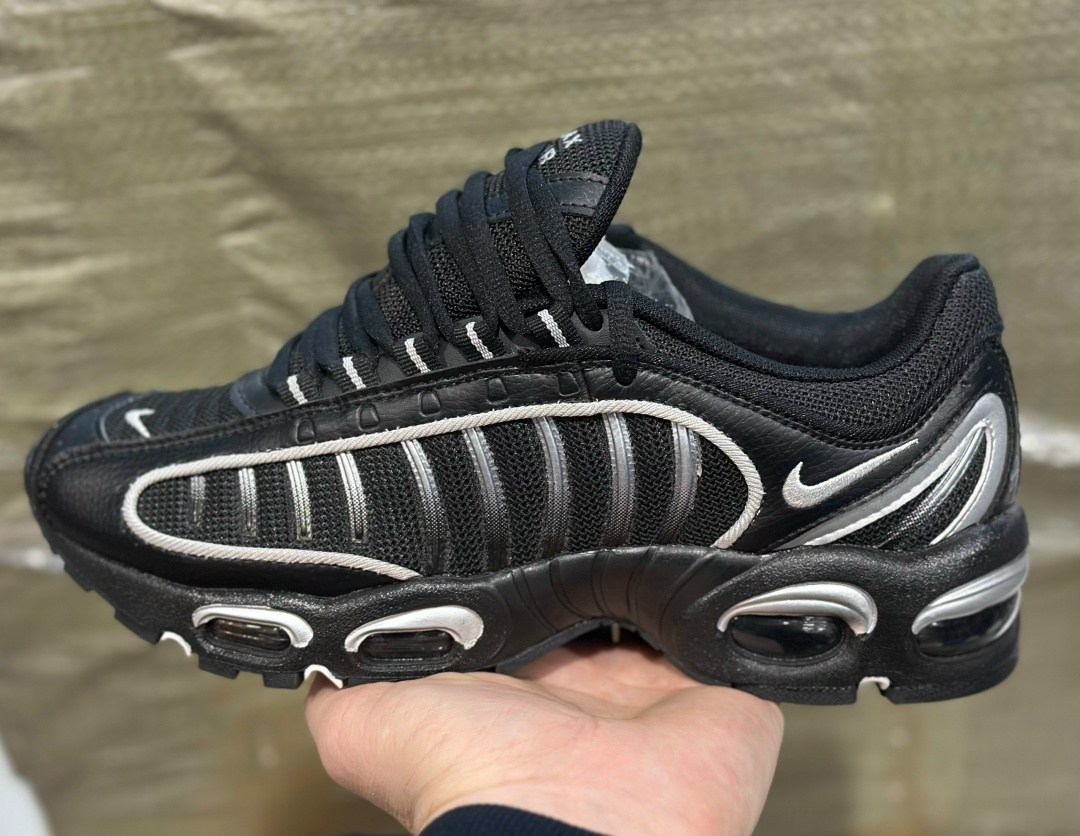 кроссовки nike air max tailwind 4,nike air max tailwind iv,nike air max tailwind,nike air max tailwind 4,nike air max tailwind 4 black and silver