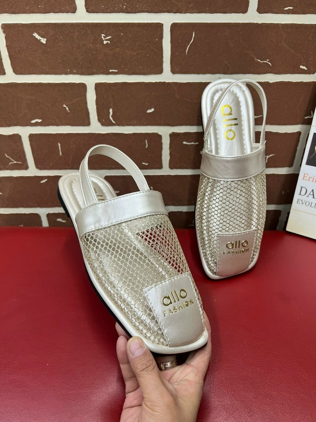 женские шлепанцы,,босоножки летние,босоножки фенди на платформе,модные тапочки