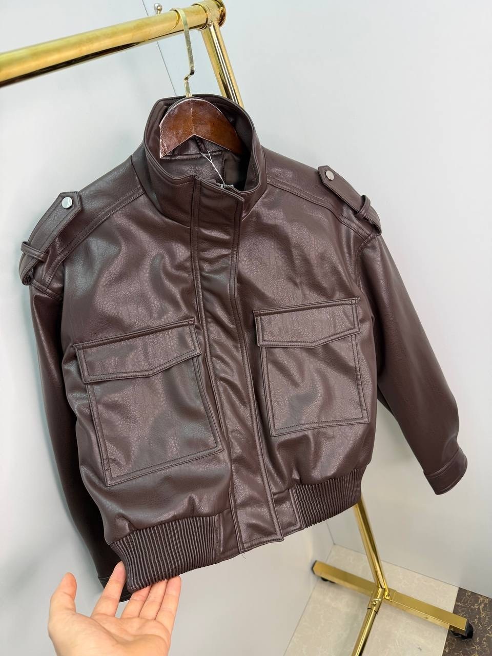 кожаная куртка,женская кожаная куртка,короткая куртка из искусственной кожи,куртка косуха,кожаная куртка короткая