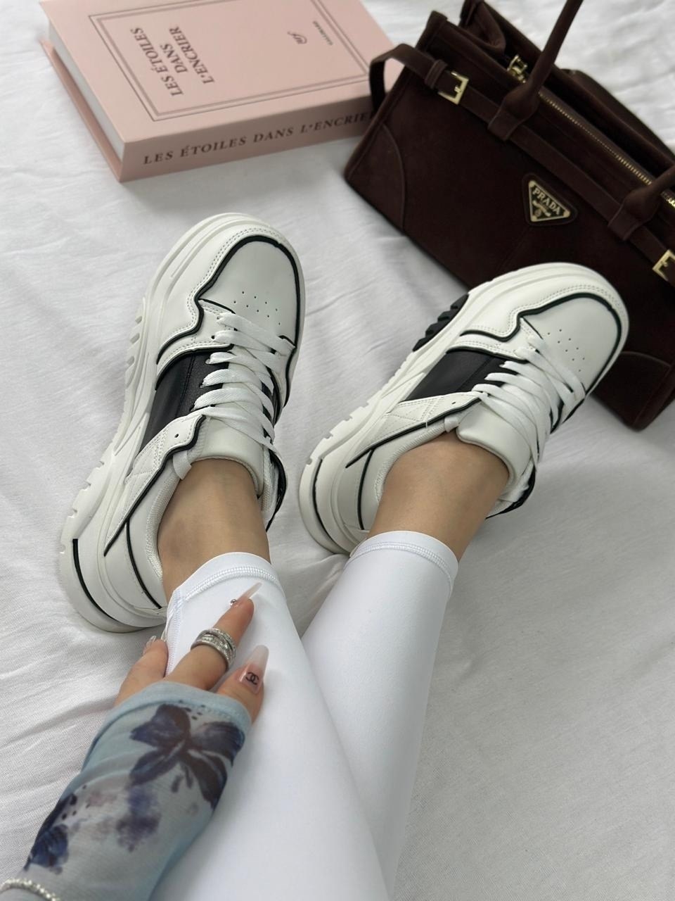 ,кроссовки женские,кроссовки модные,стильные кроссовки,кроссовки женские модные