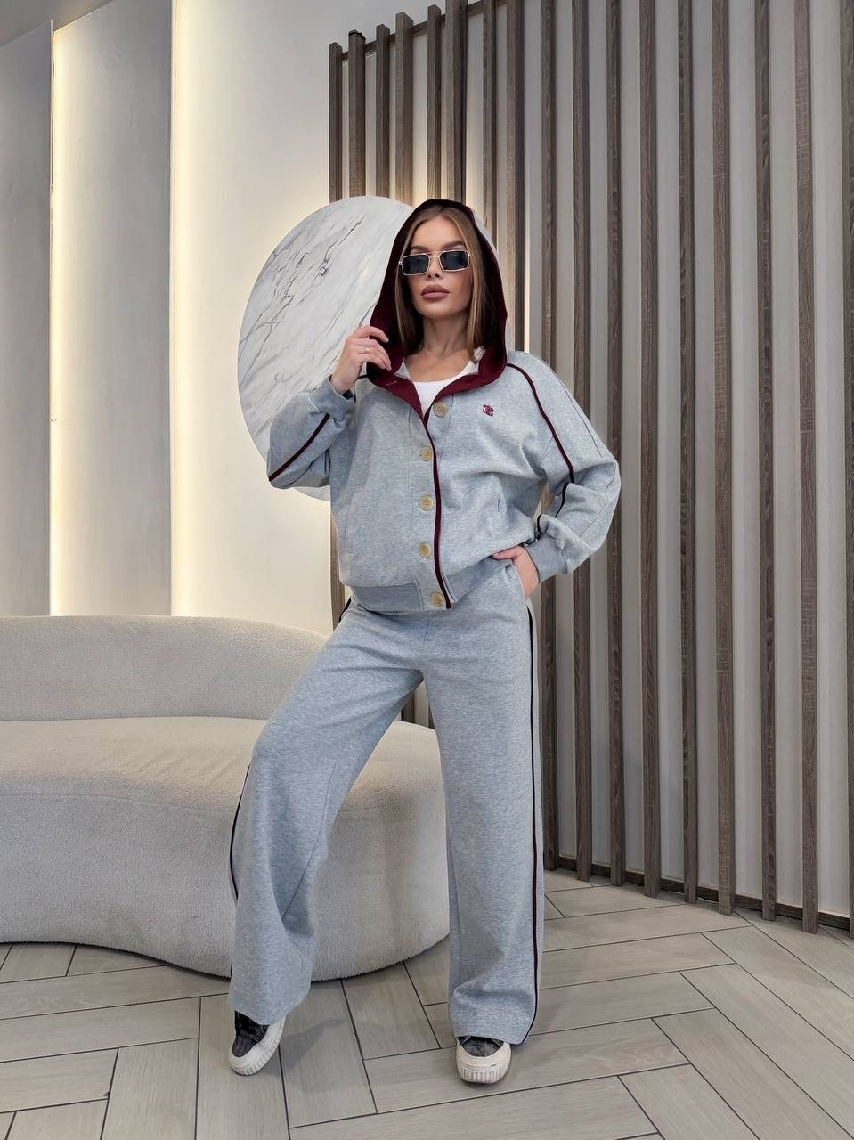костюм спортивный женский,костюм спортивный,стильный костюм,женский костюм,костюм трикотажный