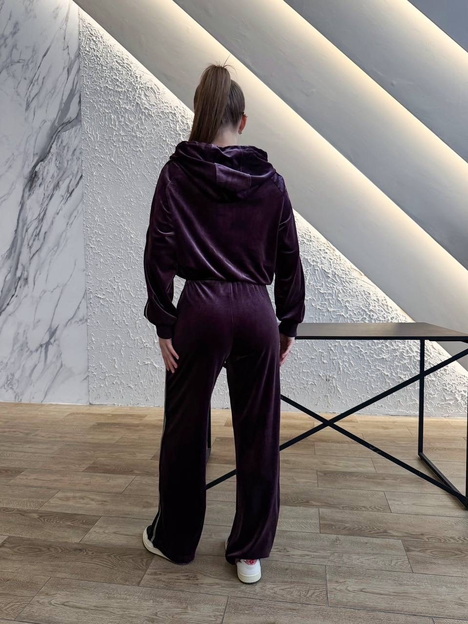 велюровый костюм,женский костюм из велюра с брюками палаццо happy fox,костюм спортивный велюровый,женский костюм из велюра с брюками палаццо happyfox,велюровый женский костюм