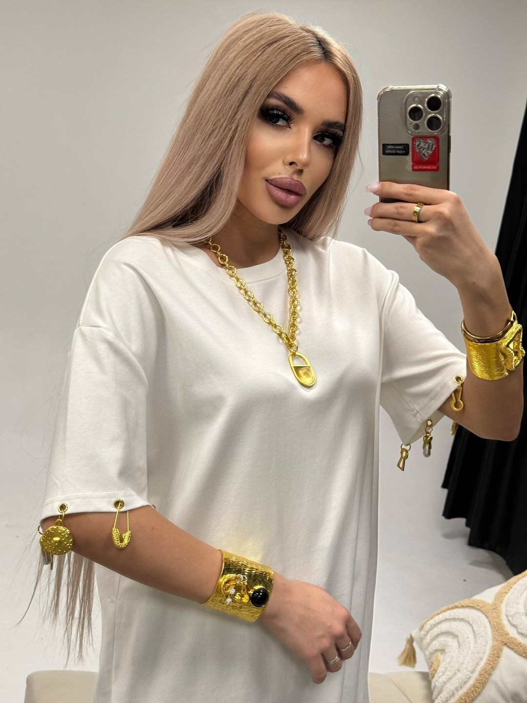 футболки женская,женская белая футболка,футболки женские модные,футболка оверсайз,белая оверсайз футболка