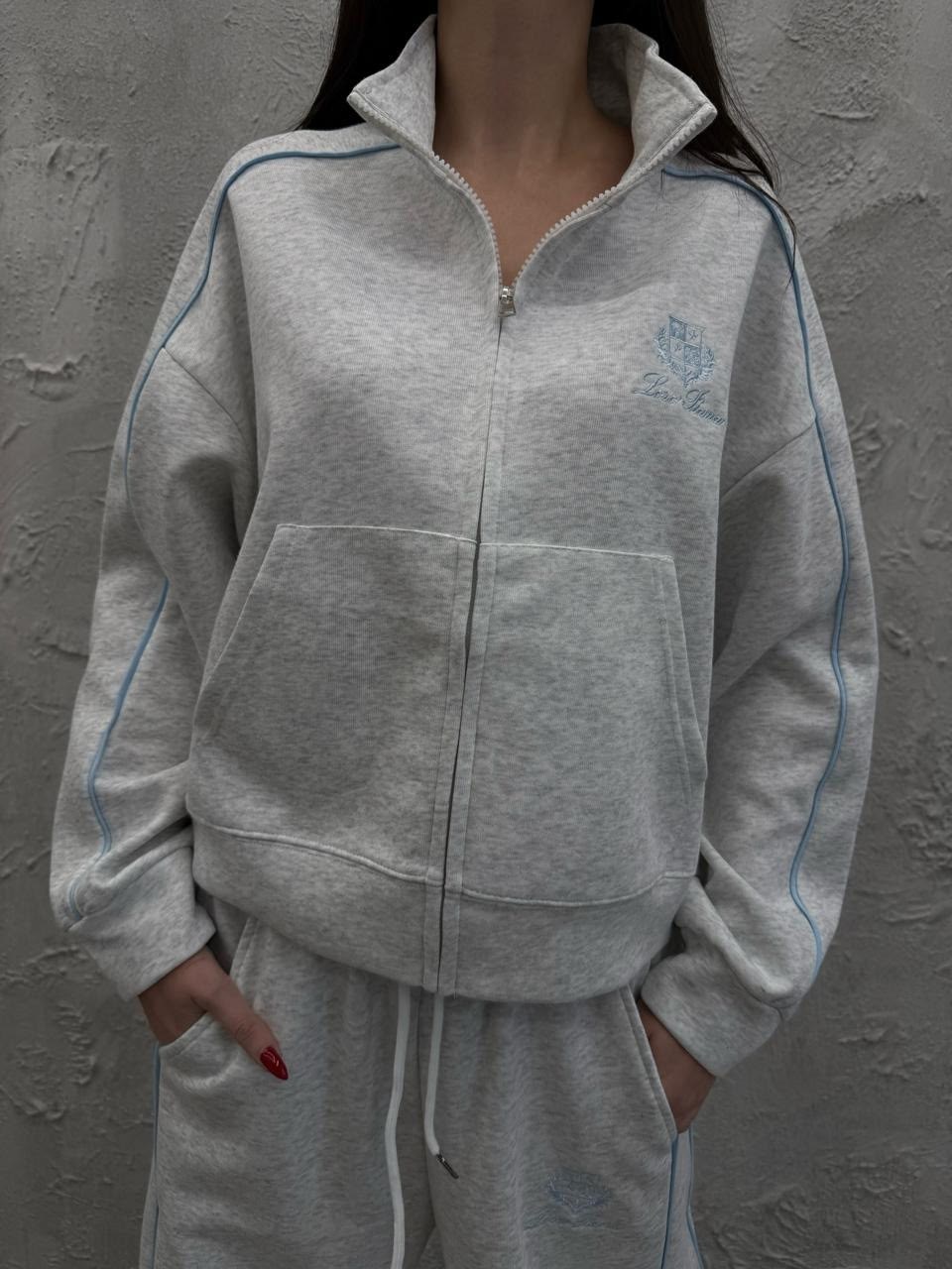 костюм спортивный,женский спортивный костюм,стильный костюм,костюм бежевый,женский костюм