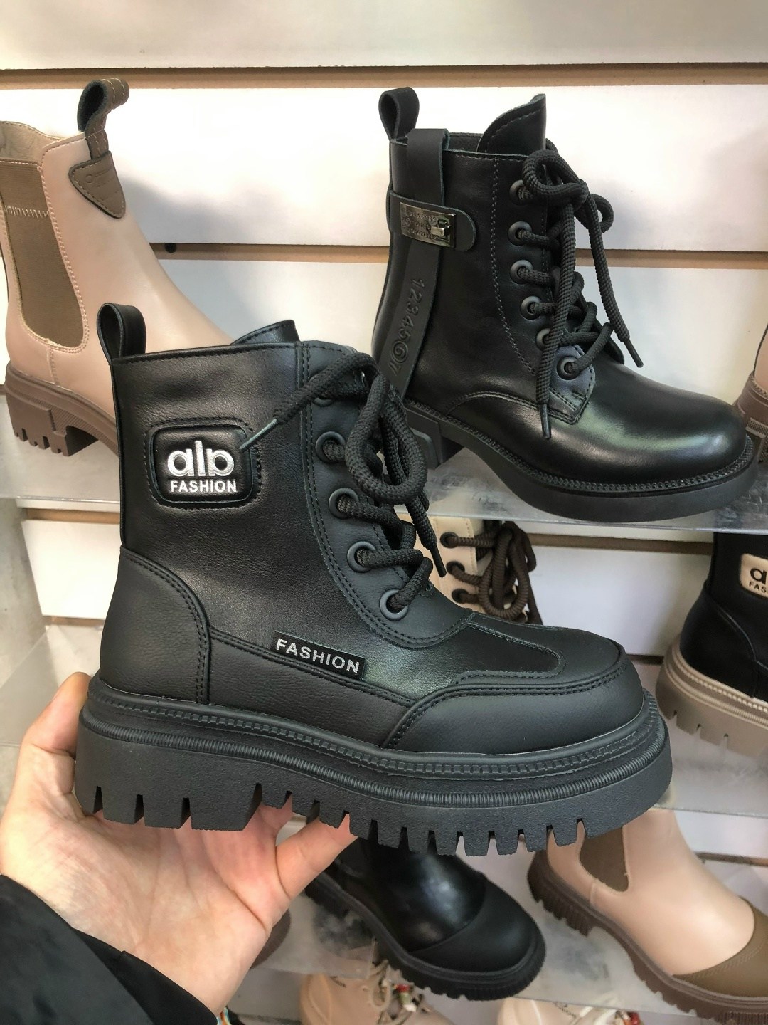 ,ботинки,женские ботинки,ботинки демисезонные,ботинки берцы broadway размер 36 черный