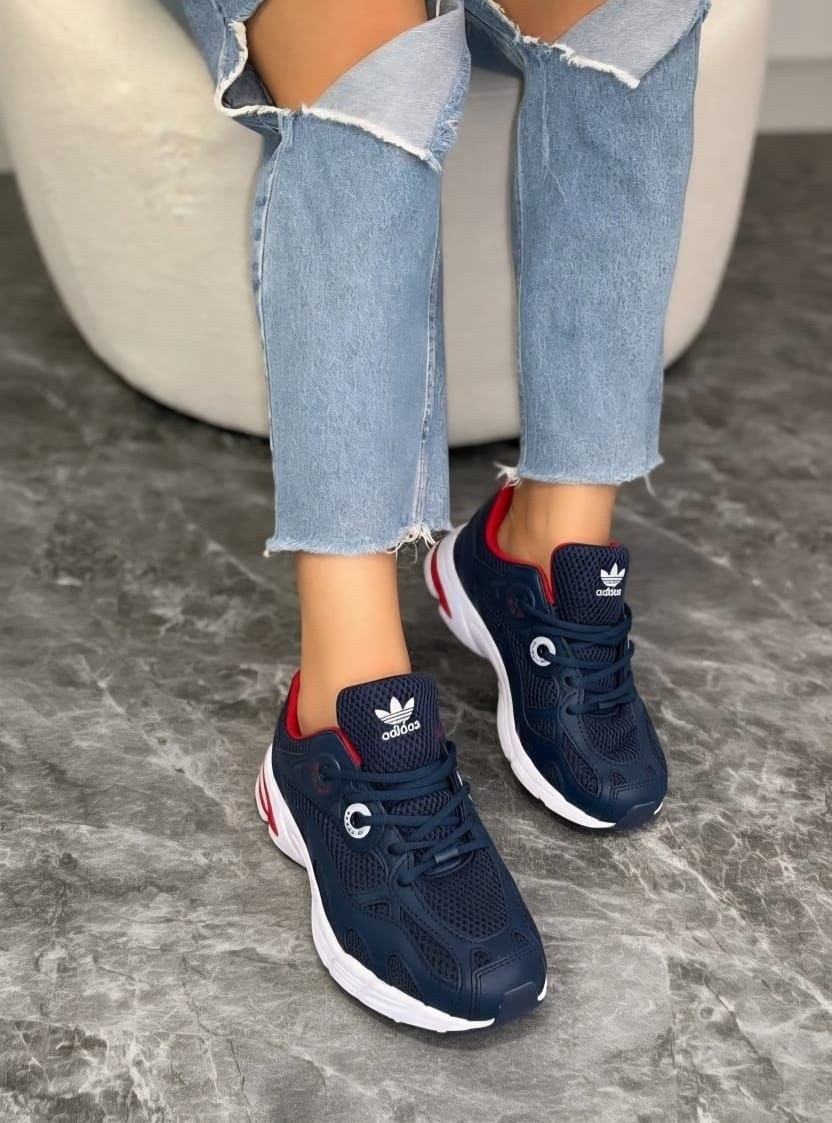 кроссовки,женские кроссовки,кроссовки adidas,кроссовка, спортивная