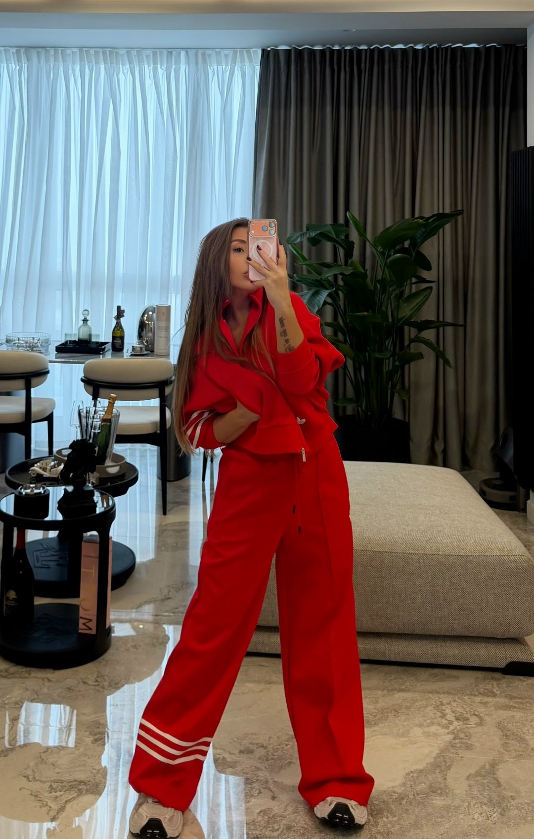 спортивный костюм женский,костюм спортивный миу миу,женский красный костюм miu miu,спортивный костюм miu miu женский,костюм женский