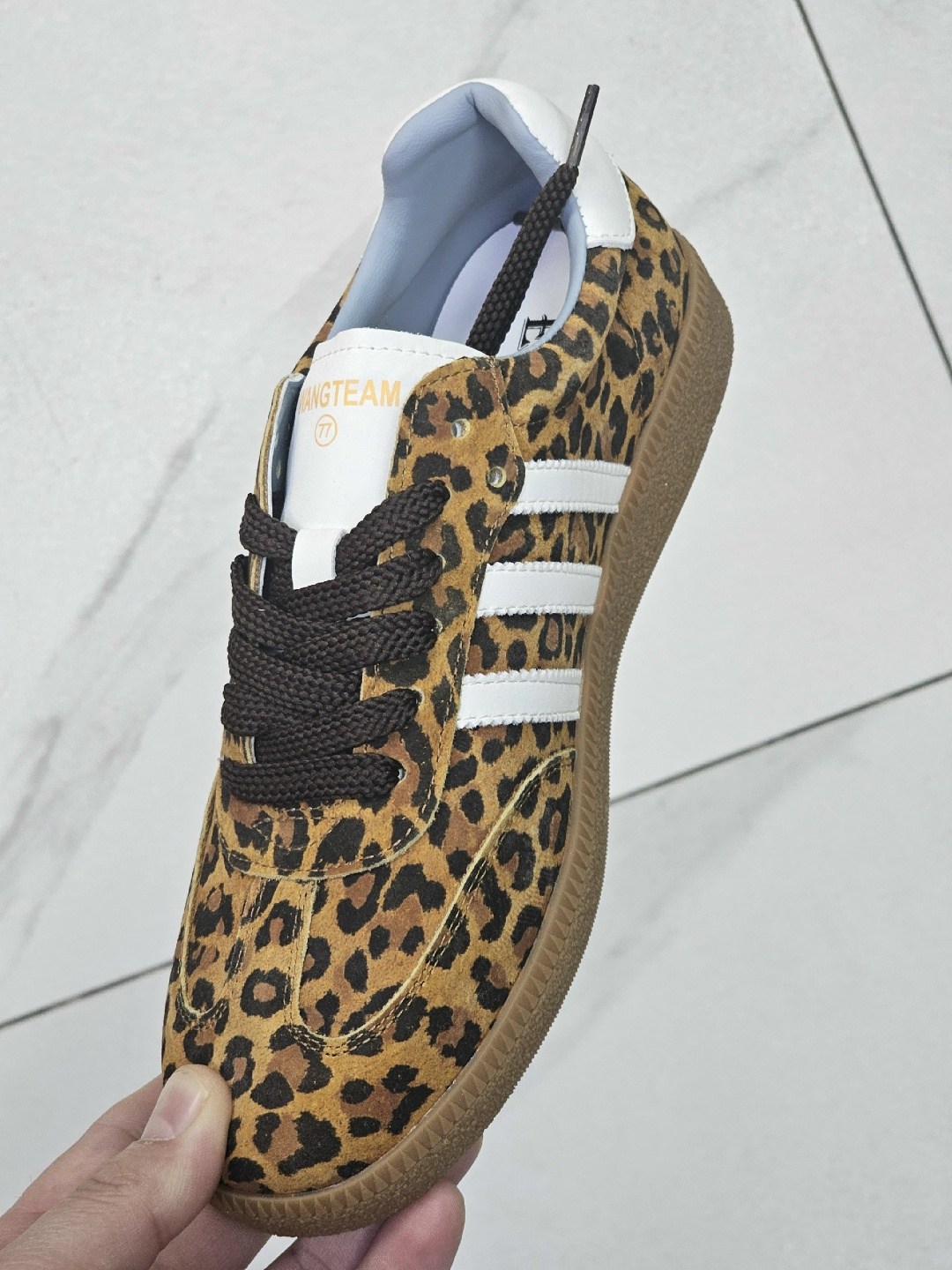 ,кроссовки адидас леопардовые,кроссовки adidas,леопардовые кроссовки,кроссовки adidas originals