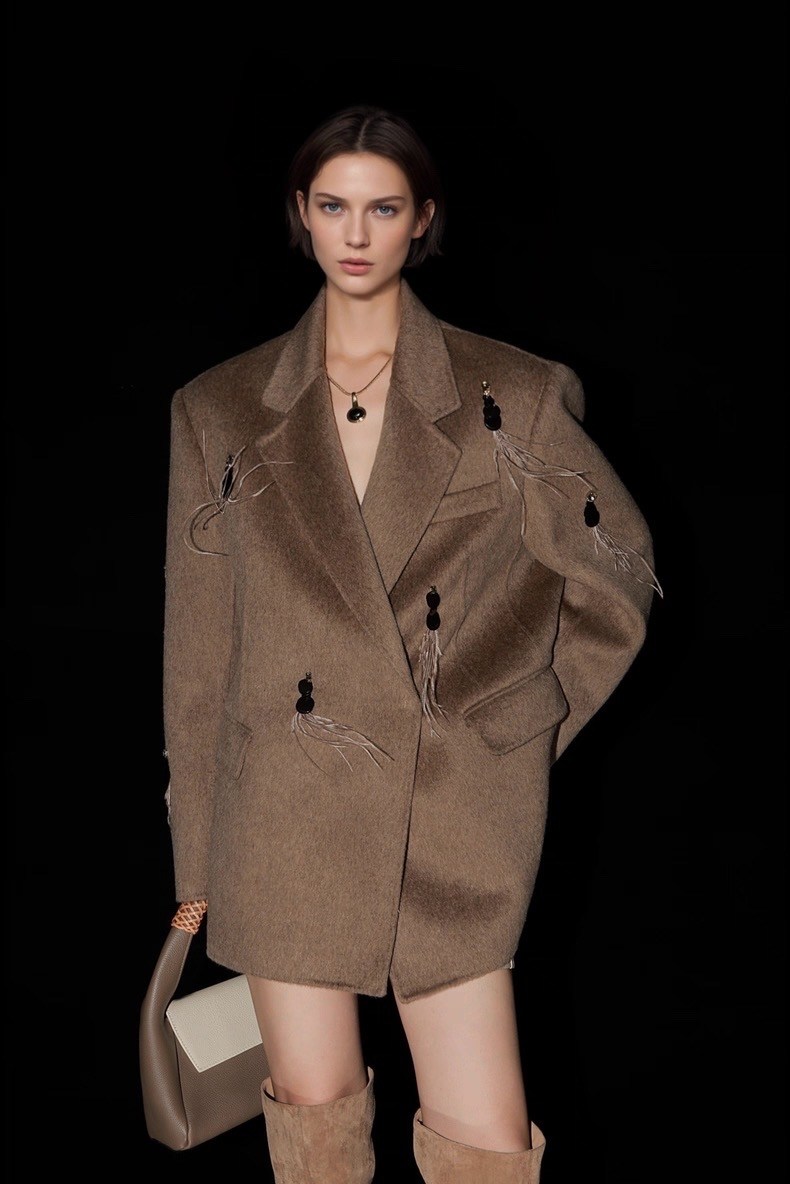 полупальто,пальто классическое,полупальто из,женское пальто