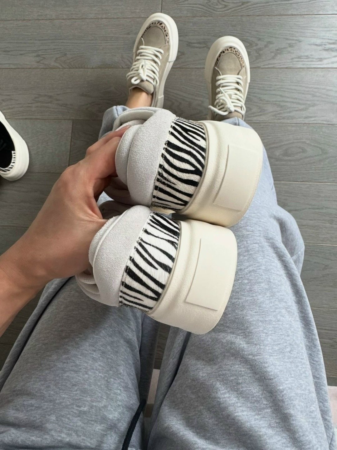 ,кеды женски,женские кеды,кроссовки модные,кроссовки женскиe