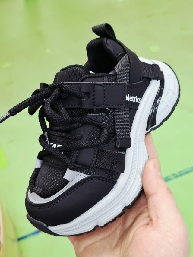 кроссовки,женские кроссовки,кроссовки закрытые,повседневные кроссовки,массивные кроссовки