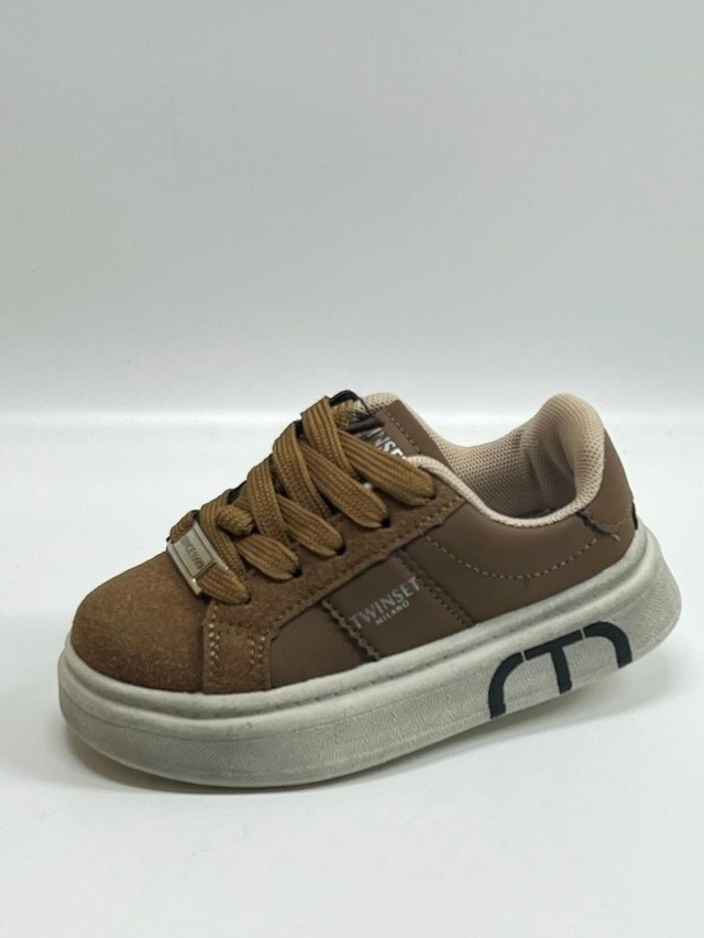 ,детские кроссовки,детская ,обуви,спортивный