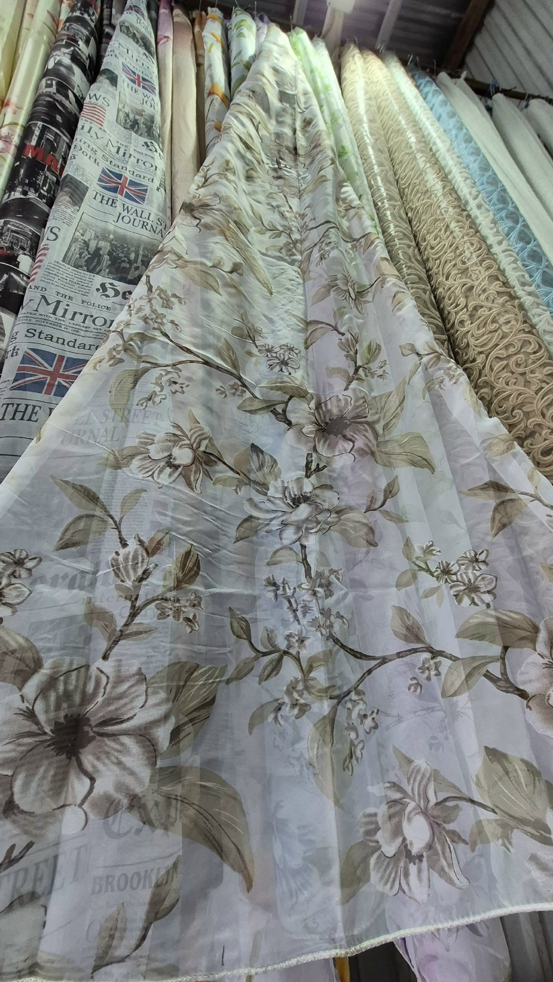 тюль органза деворе сакура,тюль с розами,тюль с цветами,тюль с цветочным принтом,тюль лен с цветами