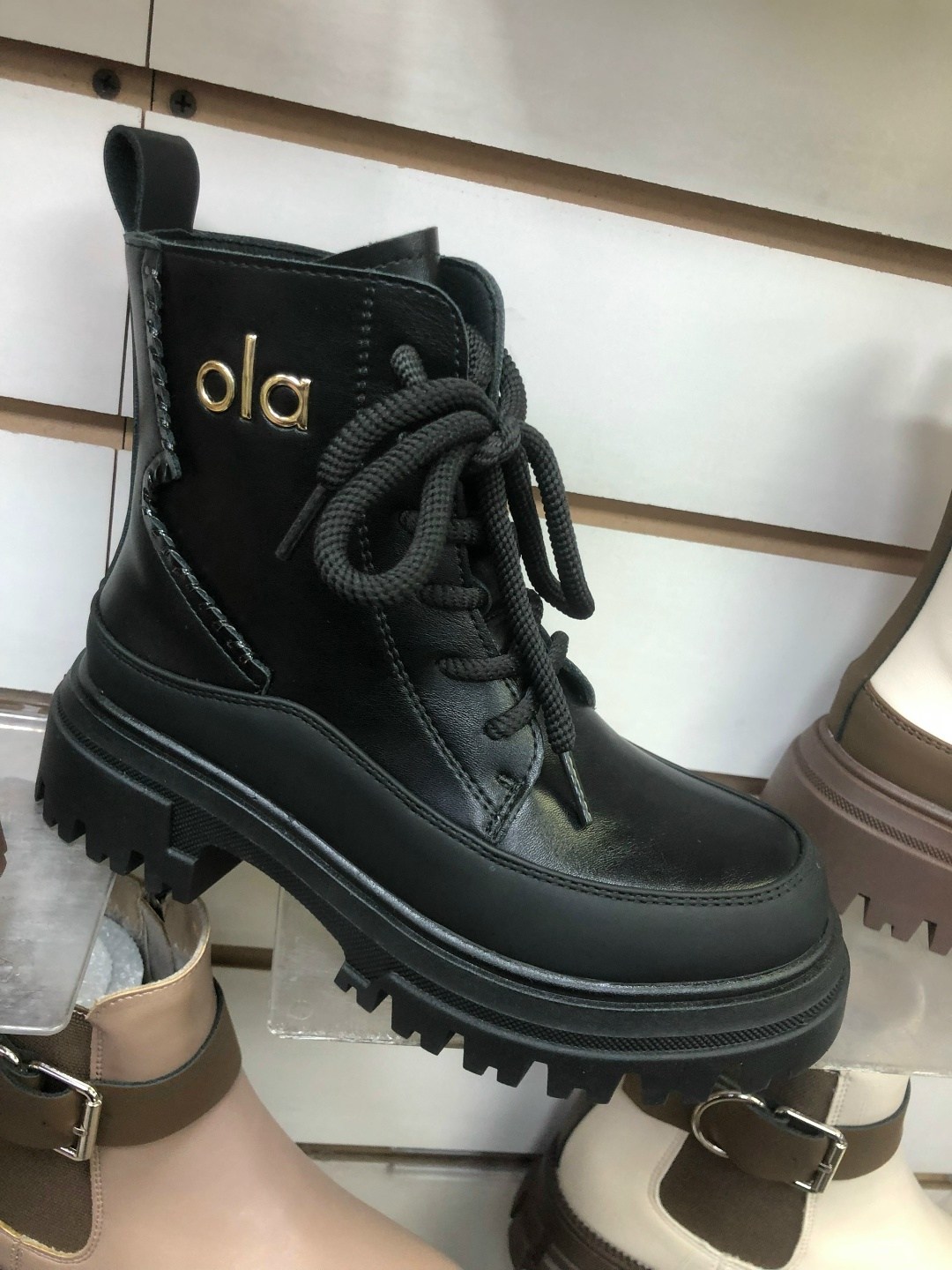 ,ботинки,женские ботинки,ботинки демисезонные,ботинки берцы broadway размер 36 черный