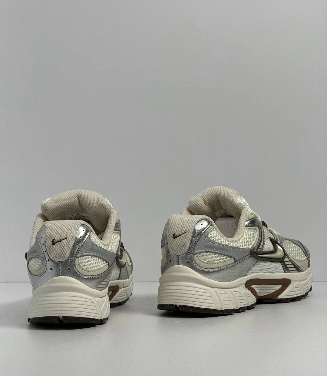 кроссовки nike,,кроссовки женскиe,кроссовки nike v5 rnr,кроссовки