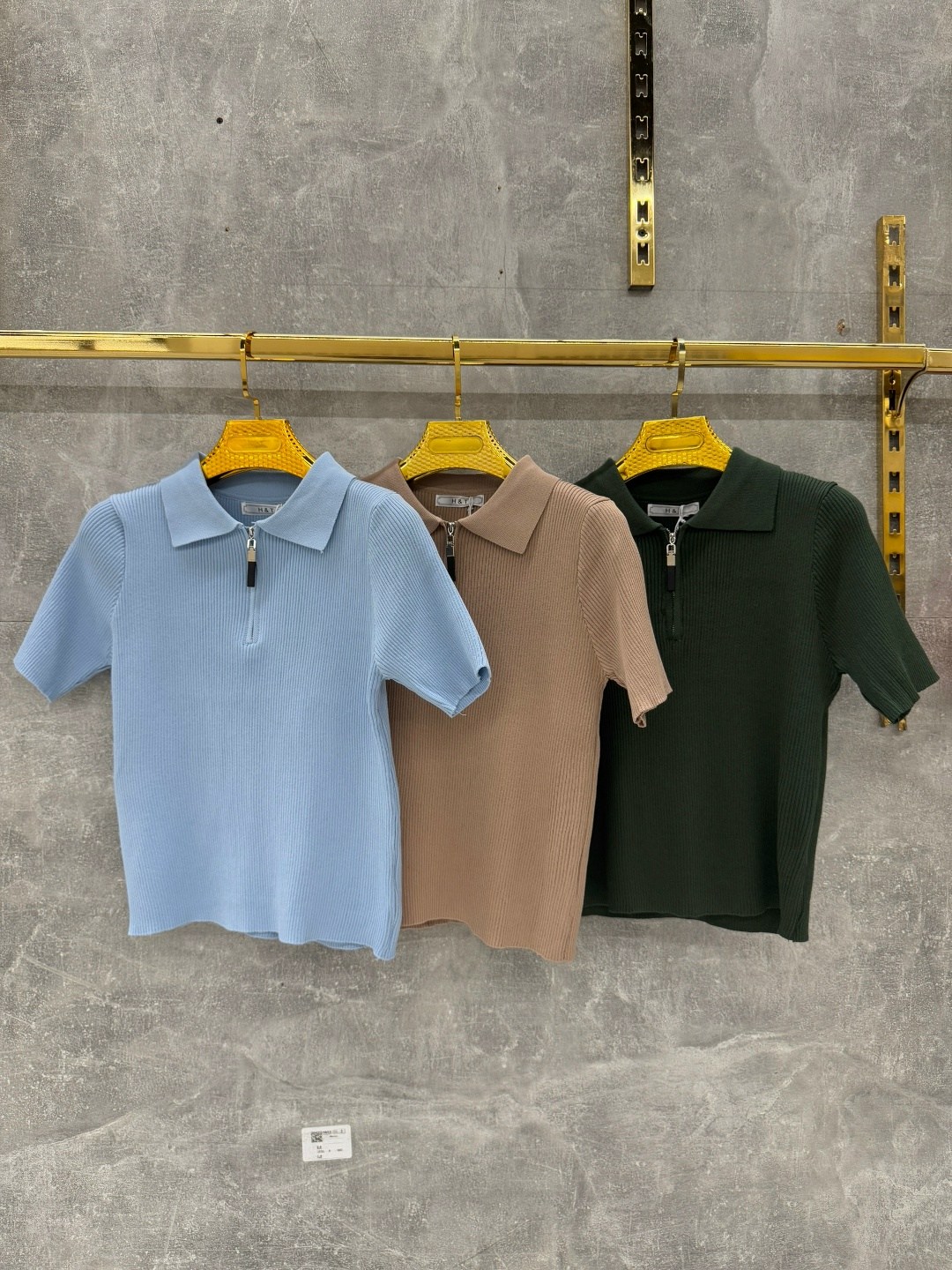 классические брюки,брюки классические светлые,бежевые брюки,широкие брюки