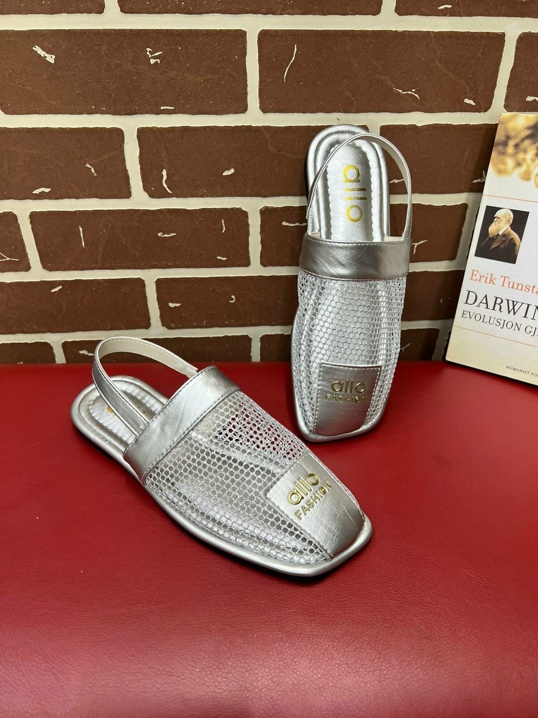 женские шлепанцы,,босоножки летние,босоножки фенди на платформе,модные тапочки