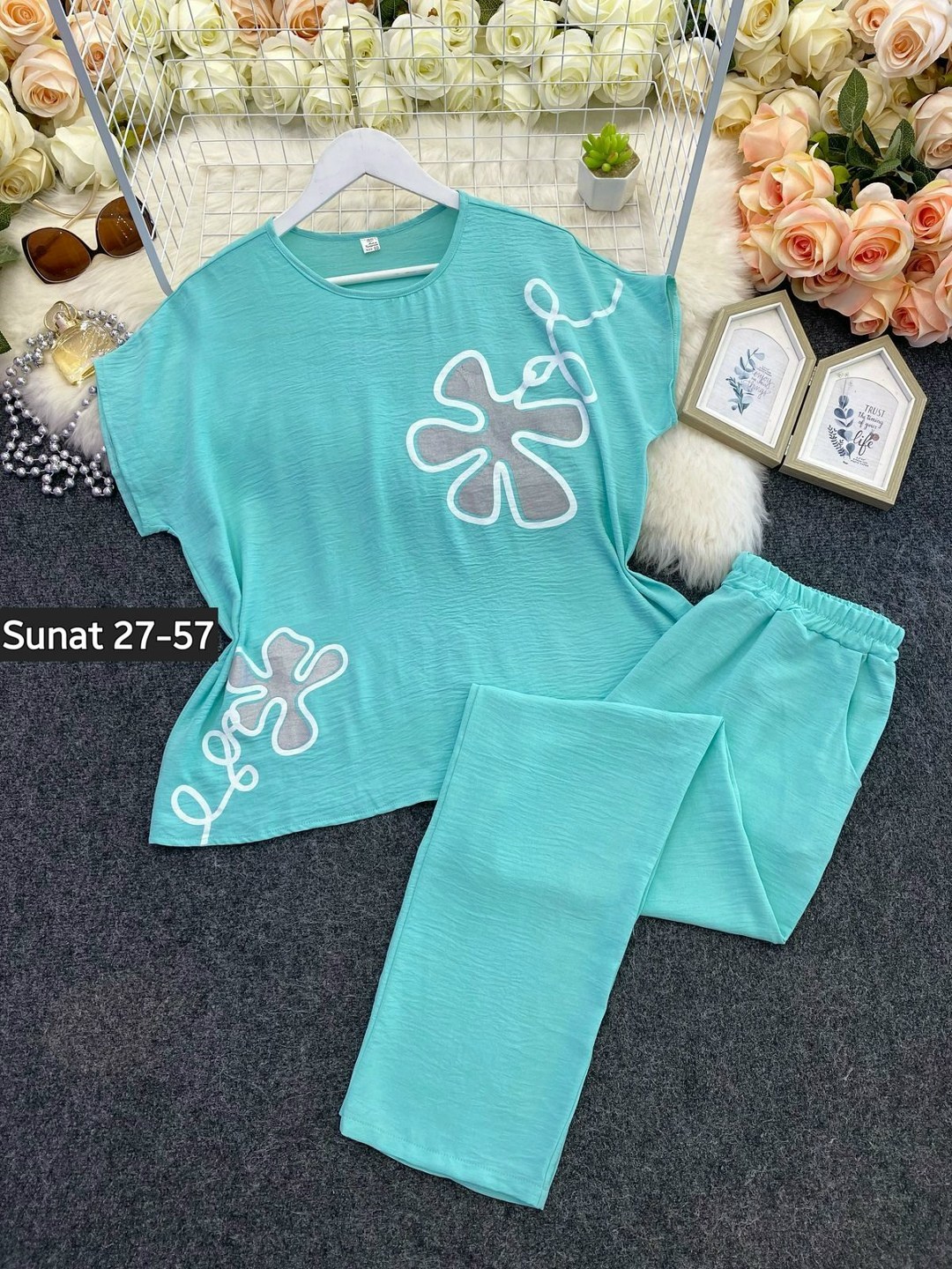 женские костюмы больших размеров,костюм двойка женская,костюм женский двойка с брюками,летние брючные костюмы больших размеров,женские костюмы