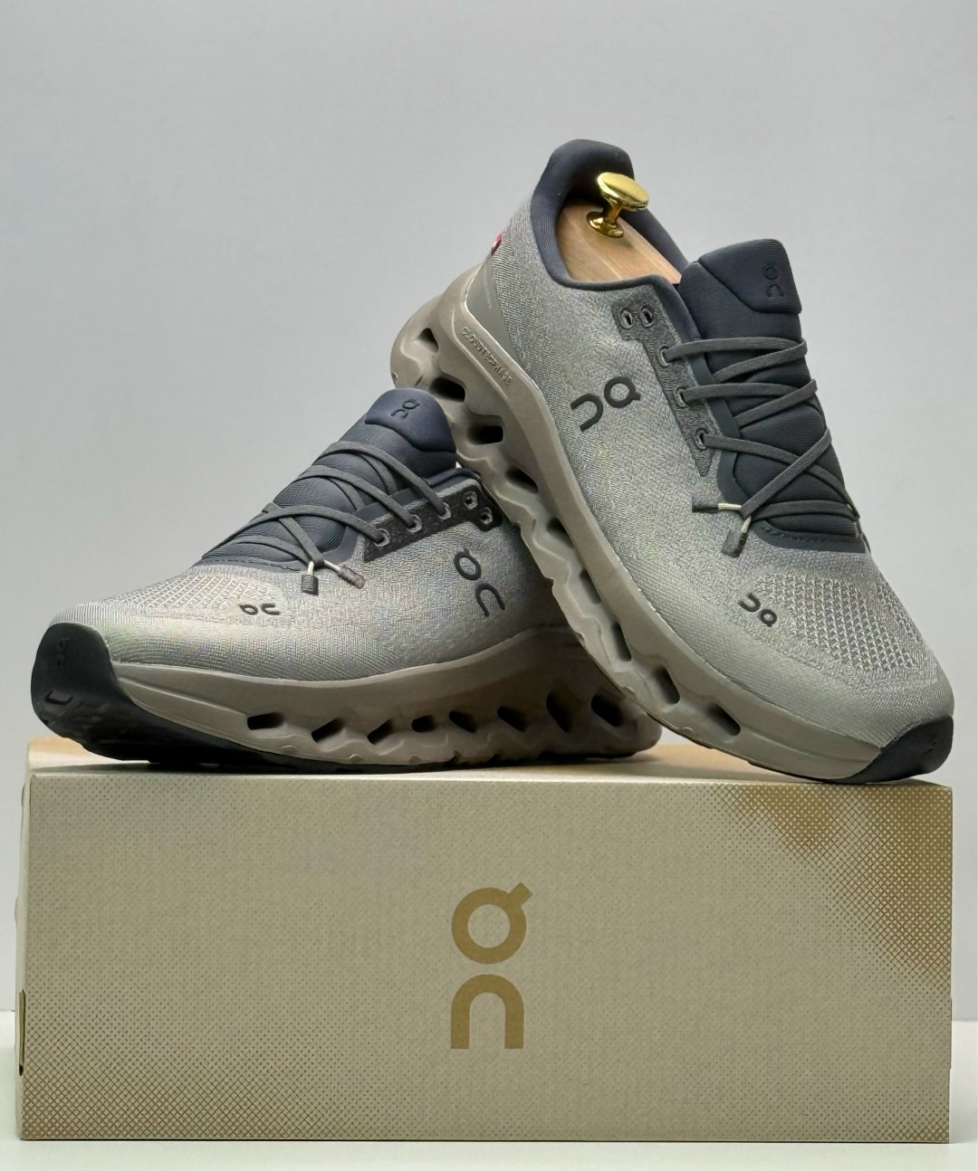 on cloudtilt кроссовки,кроссовки on cloudtilt серебристый серый,мужские кроссовки,кроссовки cloudtilt "cinder/sand" on running,кроссовки