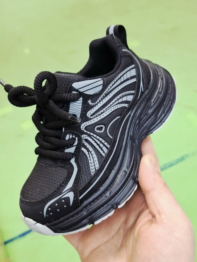 кроссовки,женские кроссовки,кроссовки закрытые,повседневные кроссовки,массивные кроссовки