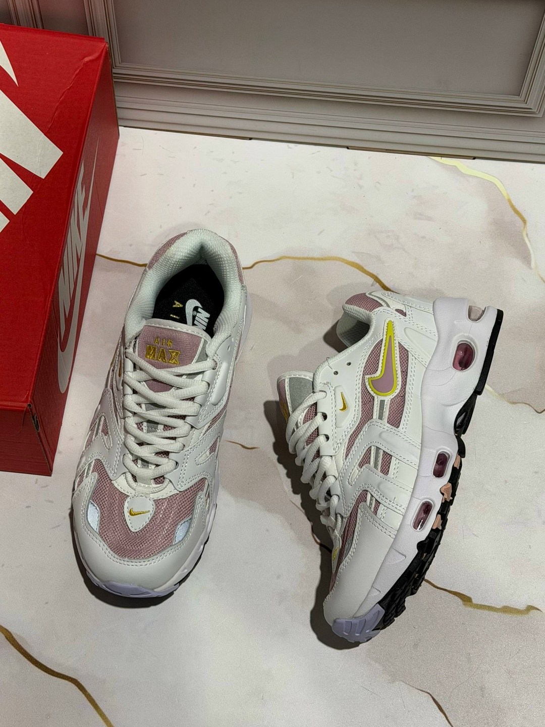 кроссовки спортивные air max tn plus nike,кроссовки летние спортивные nike air max tn plus,женские кроссовки nike air max,женские кроссовки nike,nike air max 96