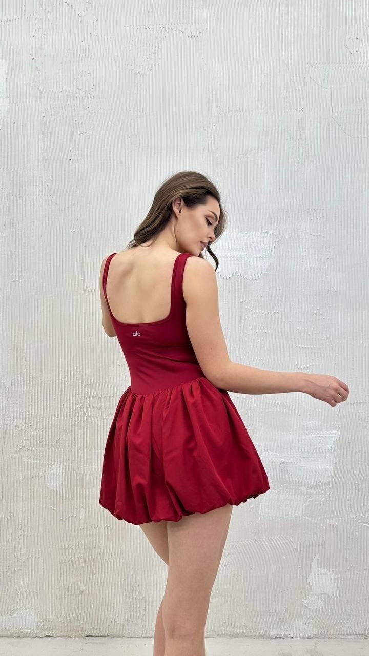 мини платье,бордовое платье,короткие платье,спортивное платье,платье