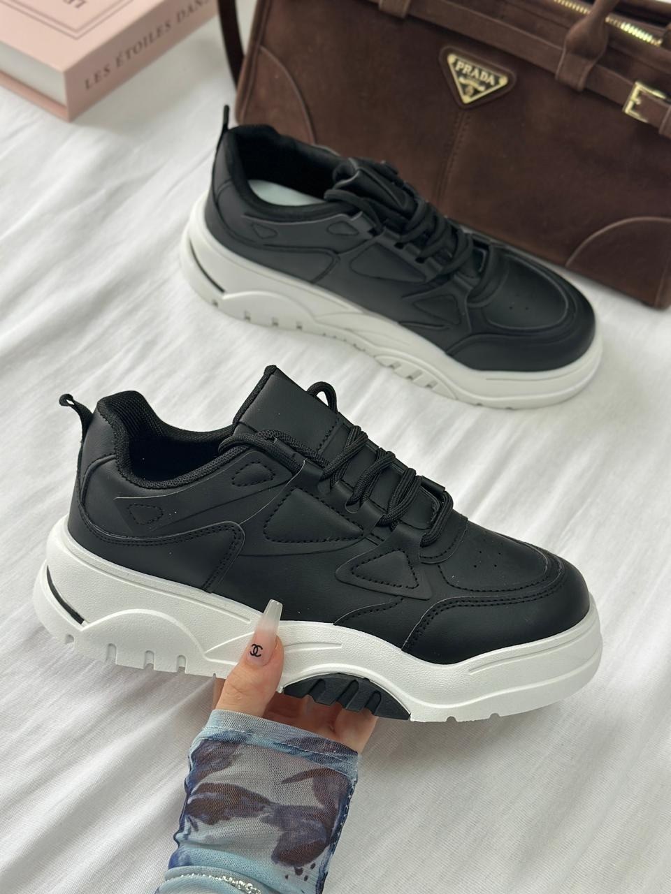 кроссовки женскиe,кроссовки женские черные,,кроссовки для женщин,черные кроссовки