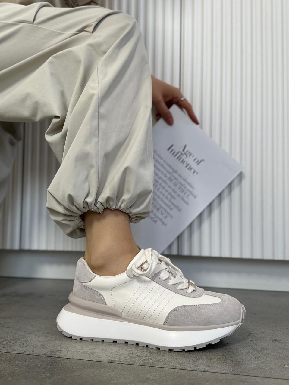 ,кроссовки женскиe,повседневные кроссовки,модные кроссовки,кроссовки брендовые